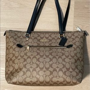 ❗️❗️💯Coach 👜 ❗️❗️